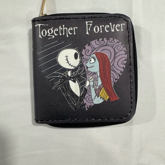 “NEW” THE NIGHTMARE BEFORE CHRISTMAS COIN AND ID PURSE WALLET. JACK AND SALLY - Picture 4 of 4